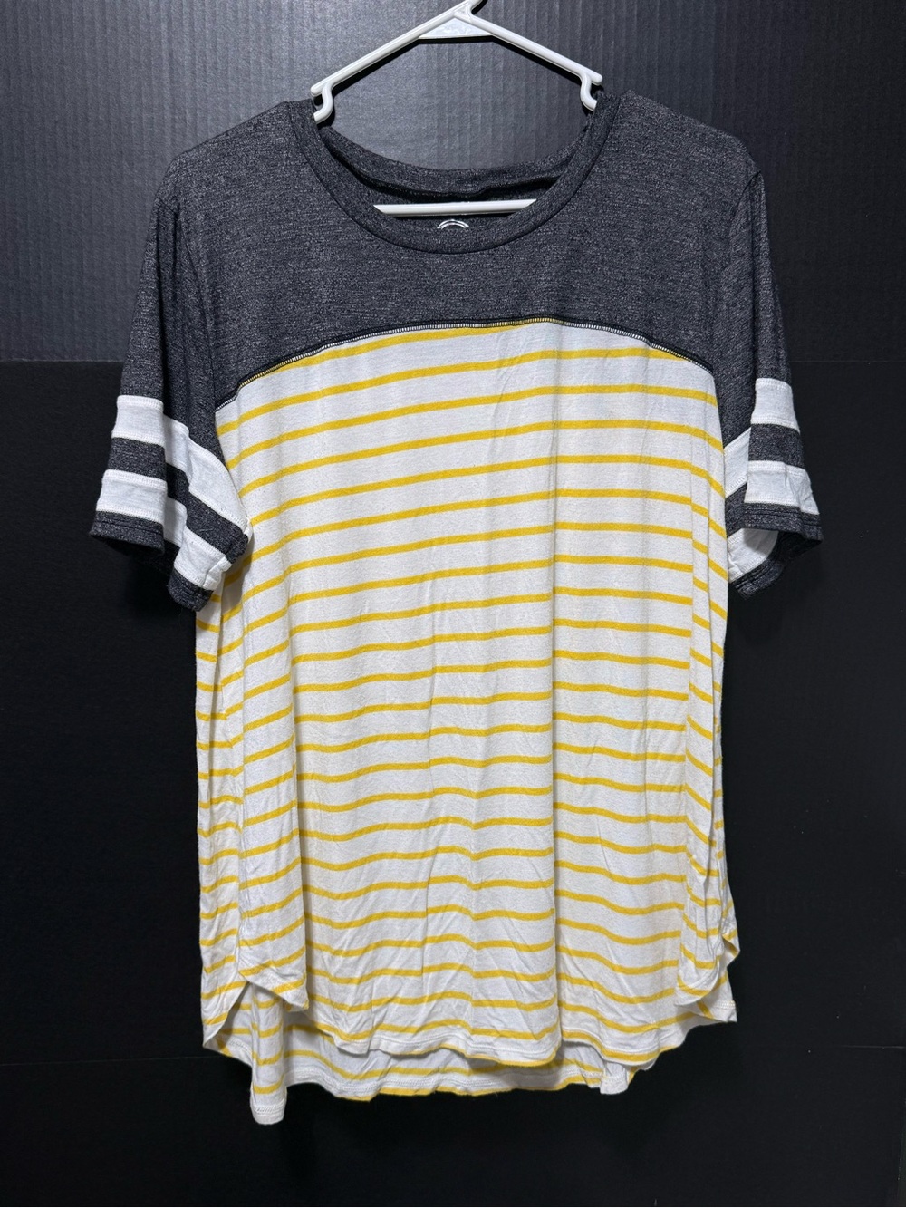  Maurices 24/7 Colorblock Striped Baseball Tee Shirt Size XXL Grey Yellow